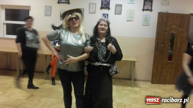 Zdjęcie w galerii na portalu naszraciborz.pl: DFK Bojan&oacute;w zorganizowało bal maskowy wiadomości z regionu