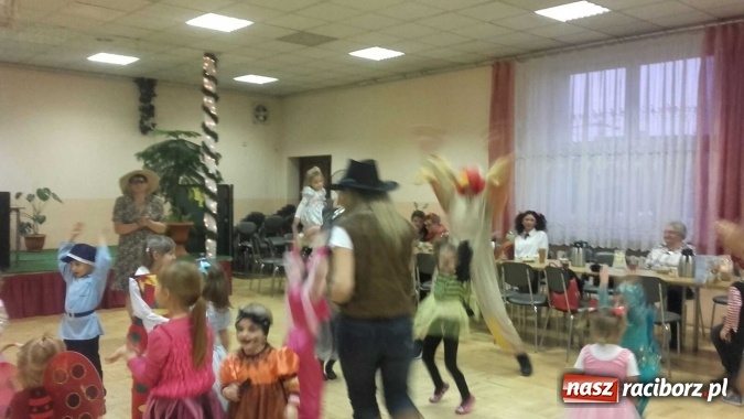 Zdjęcie w galerii na portalu naszraciborz.pl: DFK Bojan&oacute;w zorganizowało bal maskowy wiadomości z regionu