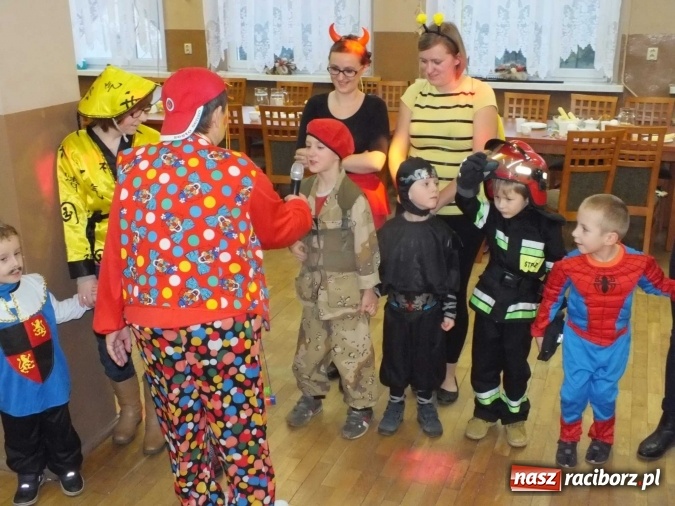 Zdjęcie w galerii na portalu naszraciborz.pl: Rodzinny Bal Przebierańców w Rudzie Kozielskiej  wiadomości z regionu