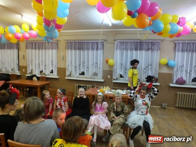 Zdjęcie w galerii na portalu naszraciborz.pl: Rodzinny Bal Przebierańców w Rudzie Kozielskiej  wiadomości z regionu