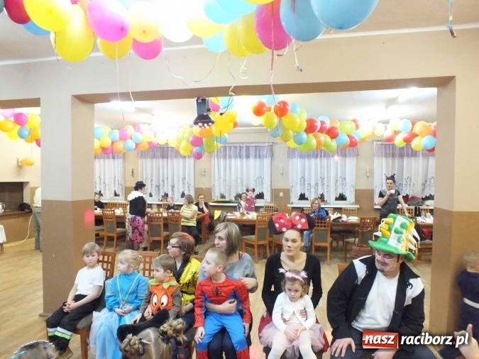 Zdjęcie w galerii na portalu naszraciborz.pl: Rodzinny Bal Przebierańców w Rudzie Kozielskiej  wiadomości z regionu