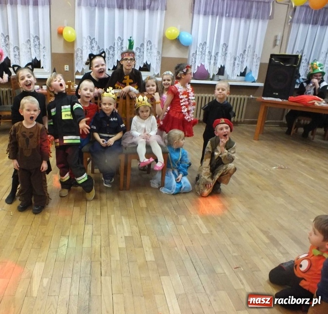 Zdjęcie w galerii na portalu naszraciborz.pl: Rodzinny Bal Przebierańców w Rudzie Kozielskiej  wiadomości z regionu