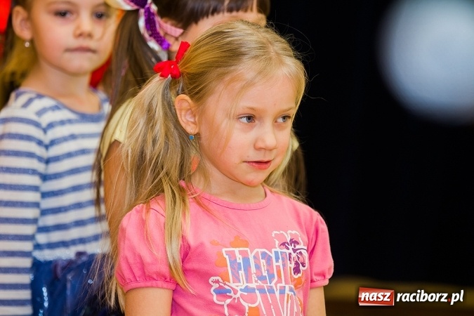 Zdjęcie w galerii na portalu naszraciborz.pl: Artystyczny poranek w SP 13 wiadomości z regionu