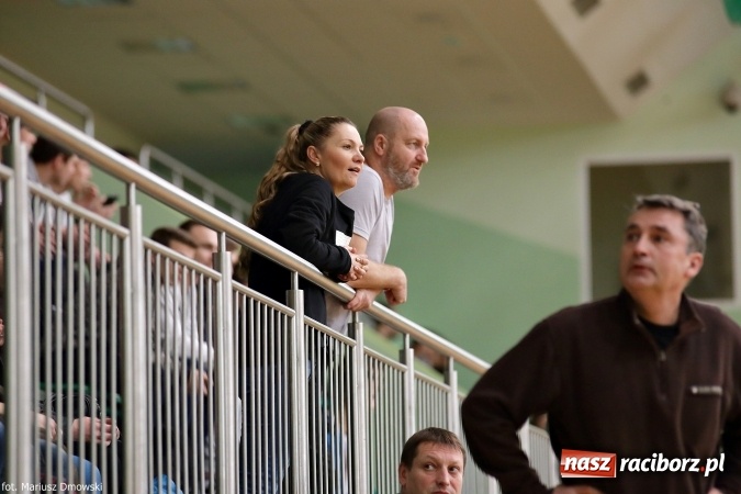 Zdjęcie w galerii na portalu naszraciborz.pl: Rozgrywki piłki ręcznej szkół ponadgimnazjalnych na Arenie Rafako wiadomości z regionu