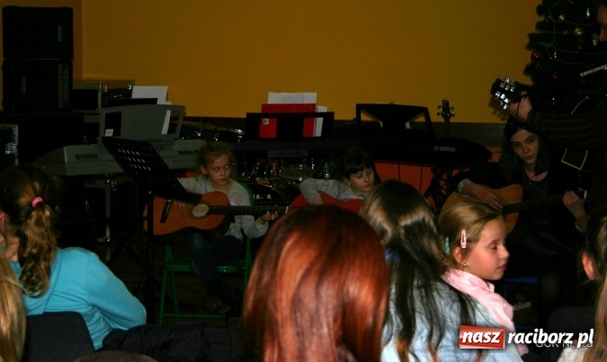 Zdjęcie w galerii na portalu naszraciborz.pl: Pełen wrażeń muzycznych wieczór w GCK w Nędzy   wiadomości z regionu