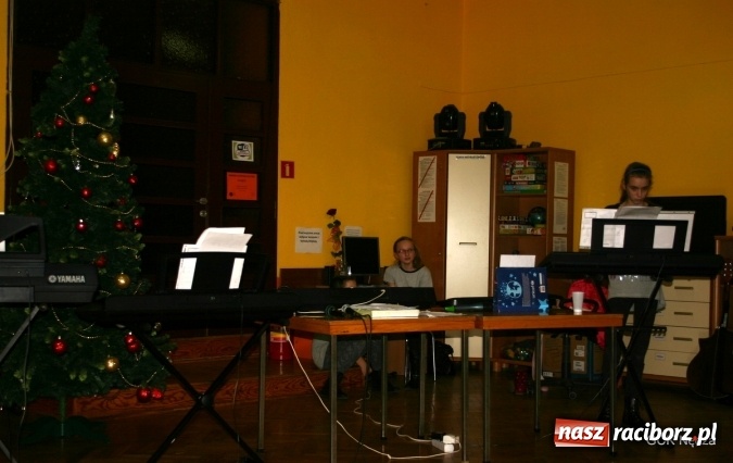 Zdjęcie w galerii na portalu naszraciborz.pl: Pełen wrażeń muzycznych wieczór w GCK w Nędzy   wiadomości z regionu