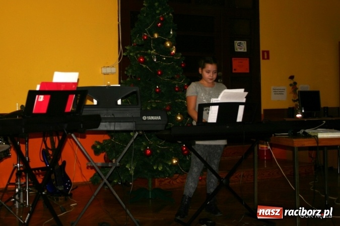 Zdjęcie w galerii na portalu naszraciborz.pl: Pełen wrażeń muzycznych wieczór w GCK w Nędzy   wiadomości z regionu