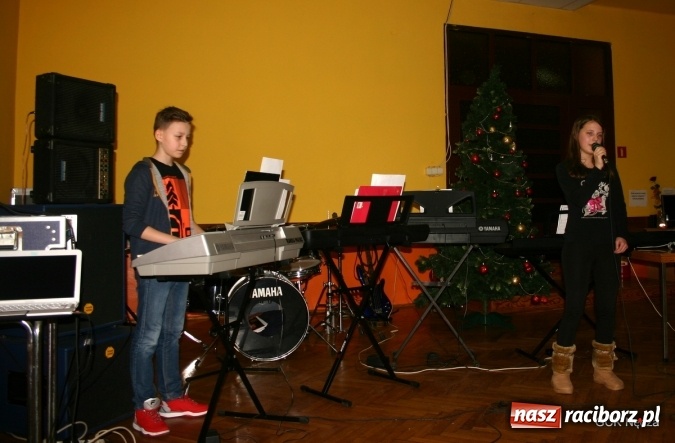 Zdjęcie w galerii na portalu naszraciborz.pl: Pełen wrażeń muzycznych wieczór w GCK w Nędzy   wiadomości z regionu