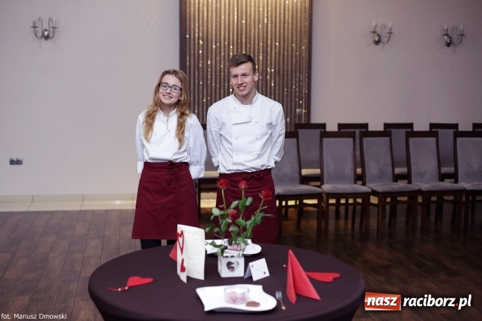 Zdjęcie w galerii na portalu naszraciborz.pl: Walentynkowo w sercu i na talerzu - konkurs kulinarny w Gastronomiku, czyli CKZiU nr 1 wiadomości z regionu