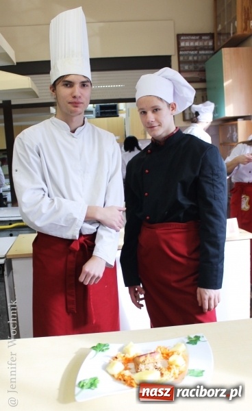 Zdjęcie w galerii na portalu naszraciborz.pl: Walentynkowo w sercu i na talerzu - konkurs kulinarny w Gastronomiku, czyli CKZiU nr 1 wiadomości z regionu