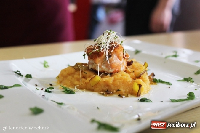 Zdjęcie w galerii na portalu naszraciborz.pl: Walentynkowo w sercu i na talerzu - konkurs kulinarny w Gastronomiku, czyli CKZiU nr 1 wiadomości z regionu