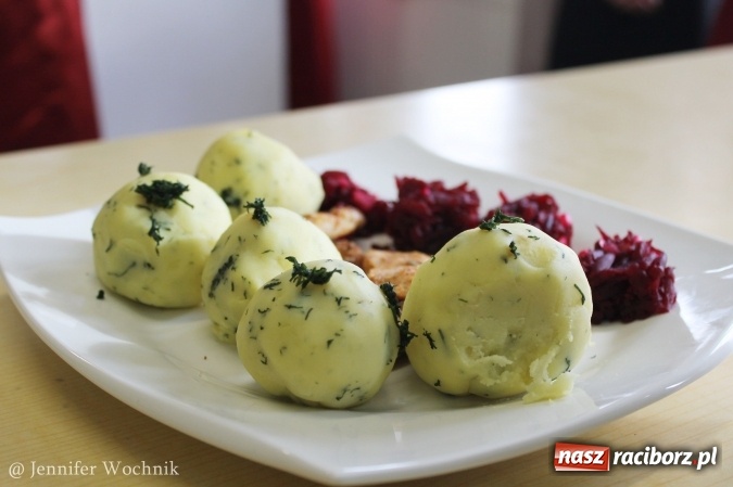 Zdjęcie w galerii na portalu naszraciborz.pl: Walentynkowo w sercu i na talerzu - konkurs kulinarny w Gastronomiku, czyli CKZiU nr 1 wiadomości z regionu