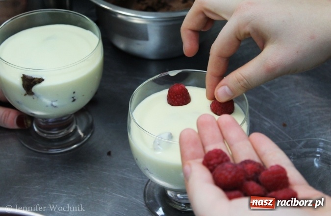 Zdjęcie w galerii na portalu naszraciborz.pl: Walentynkowo w sercu i na talerzu - konkurs kulinarny w Gastronomiku, czyli CKZiU nr 1 wiadomości z regionu