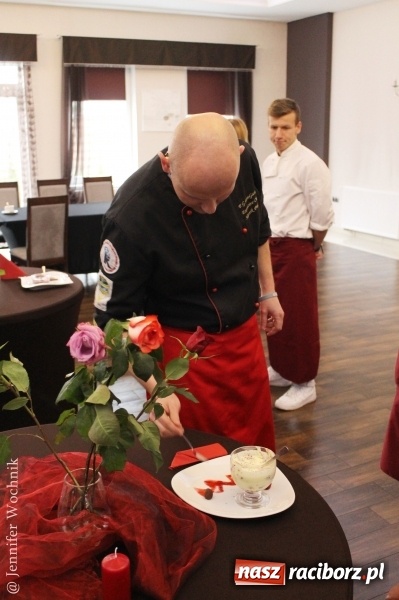 Zdjęcie w galerii na portalu naszraciborz.pl: Walentynkowo w sercu i na talerzu - konkurs kulinarny w Gastronomiku, czyli CKZiU nr 1 wiadomości z regionu