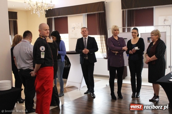 Zdjęcie w galerii na portalu naszraciborz.pl: Walentynkowo w sercu i na talerzu - konkurs kulinarny w Gastronomiku, czyli CKZiU nr 1 wiadomości z regionu