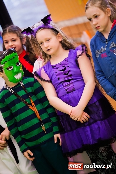 Zdjęcie w galerii na portalu naszraciborz.pl: Barwny karnawał w Szkole Podstawowej nr 13 wiadomości z regionu