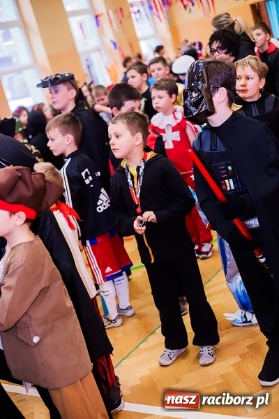 Zdjęcie w galerii na portalu naszraciborz.pl: Barwny karnawał w Szkole Podstawowej nr 13 wiadomości z regionu