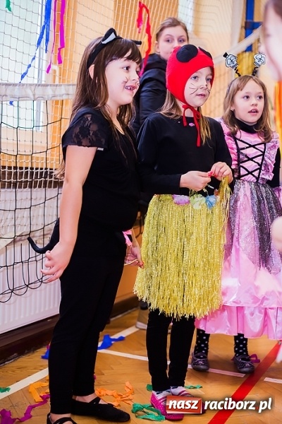 Zdjęcie w galerii na portalu naszraciborz.pl: Barwny karnawał w Szkole Podstawowej nr 13 wiadomości z regionu