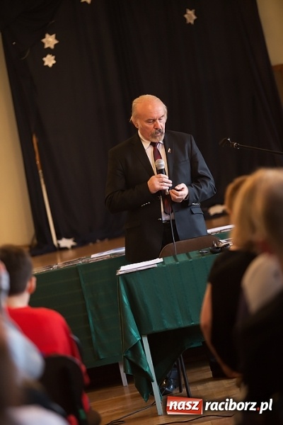 Zdjęcie w galerii na portalu naszraciborz.pl: Prelekcja posła Czesława Sobierajskiego i wystawa o Janie Pawle II w G5 wiadomości z regionu