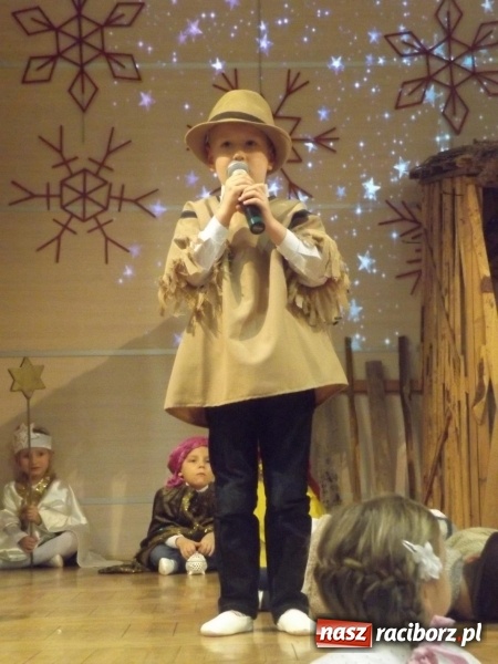 Zdjęcie w galerii na portalu naszraciborz.pl: Przedszkolaki z Bieńkowic dziękowały babciom i dziadkom  wiadomości z regionu