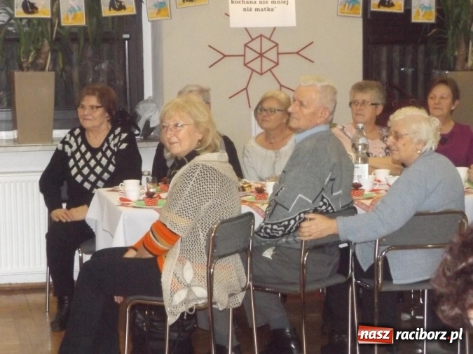 Zdjęcie w galerii na portalu naszraciborz.pl: Przedszkolaki z Bieńkowic dziękowały babciom i dziadkom  wiadomości z regionu