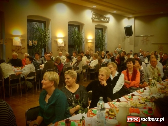 Zdjęcie w galerii na portalu naszraciborz.pl: Przedszkolaki z Bieńkowic dziękowały babciom i dziadkom  wiadomości z regionu