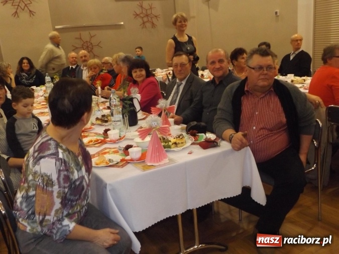 Zdjęcie w galerii na portalu naszraciborz.pl: Przedszkolaki z Bieńkowic dziękowały babciom i dziadkom  wiadomości z regionu