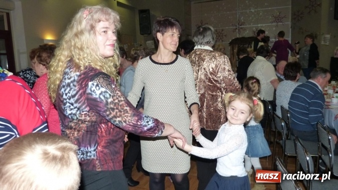 Zdjęcie w galerii na portalu naszraciborz.pl: Przedszkolaki z Bieńkowic dziękowały babciom i dziadkom  wiadomości z regionu