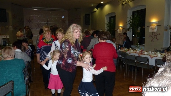 Zdjęcie w galerii na portalu naszraciborz.pl: Przedszkolaki z Bieńkowic dziękowały babciom i dziadkom  wiadomości z regionu