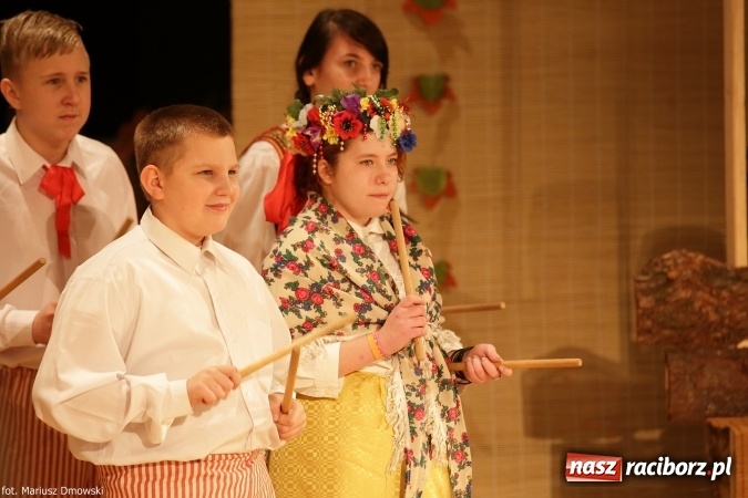 Zdjęcie w galerii na portalu naszraciborz.pl: XIV Śląska Biesiada Szkół Specjalnych Bajtel Gala  wiadomości z regionu