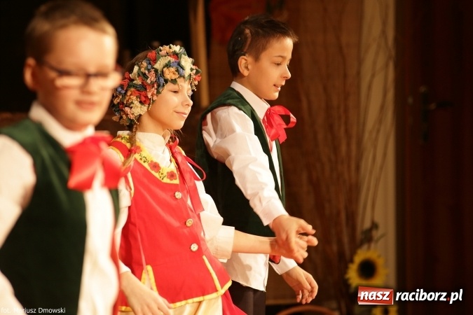 Zdjęcie w galerii na portalu naszraciborz.pl: XIV Śląska Biesiada Szkół Specjalnych Bajtel Gala  wiadomości z regionu