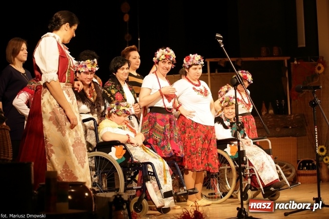 Zdjęcie w galerii na portalu naszraciborz.pl: XIV Śląska Biesiada Szkół Specjalnych Bajtel Gala  wiadomości z regionu