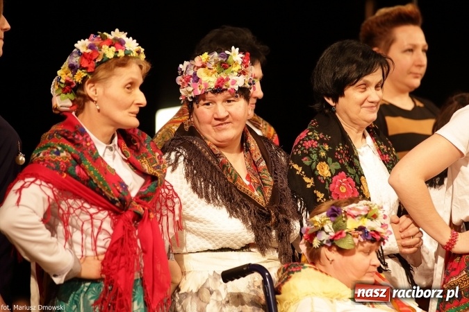 Zdjęcie w galerii na portalu naszraciborz.pl: XIV Śląska Biesiada Szkół Specjalnych Bajtel Gala  wiadomości z regionu