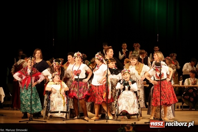 Zdjęcie w galerii na portalu naszraciborz.pl: XIV Śląska Biesiada Szkół Specjalnych Bajtel Gala  wiadomości z regionu