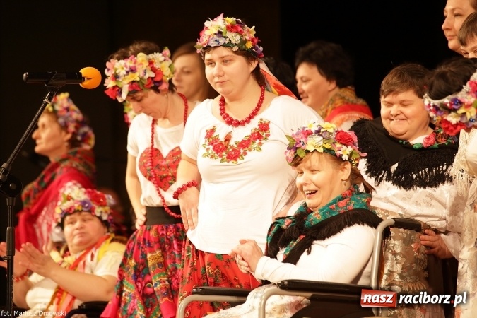 Zdjęcie w galerii na portalu naszraciborz.pl: XIV Śląska Biesiada Szkół Specjalnych Bajtel Gala  wiadomości z regionu