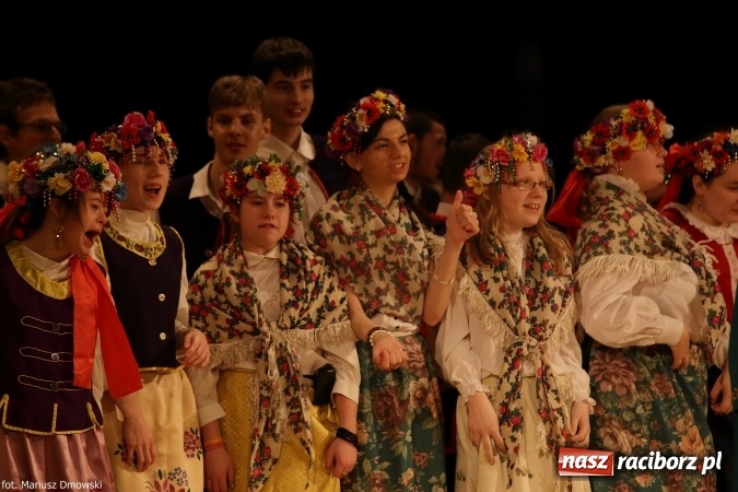 Zdjęcie w galerii na portalu naszraciborz.pl: XIV Śląska Biesiada Szkół Specjalnych Bajtel Gala  wiadomości z regionu