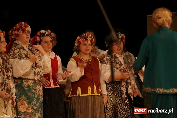 Zdjęcie w galerii na portalu naszraciborz.pl: XIV Śląska Biesiada Szkół Specjalnych Bajtel Gala  wiadomości z regionu