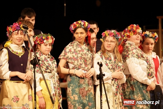 Zdjęcie w galerii na portalu naszraciborz.pl: XIV Śląska Biesiada Szkół Specjalnych Bajtel Gala  wiadomości z regionu