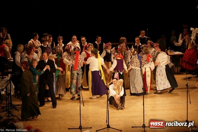 Zdjęcie w galerii na portalu naszraciborz.pl: XIV Śląska Biesiada Szkół Specjalnych Bajtel Gala  wiadomości z regionu