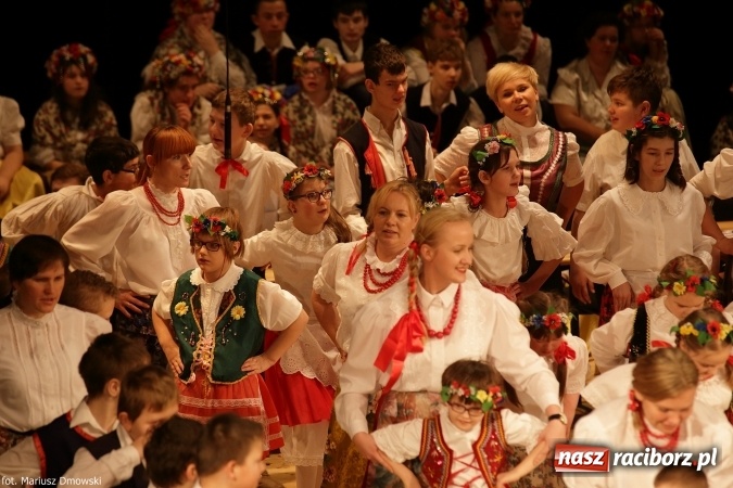 Zdjęcie w galerii na portalu naszraciborz.pl: XIV Śląska Biesiada Szkół Specjalnych Bajtel Gala  wiadomości z regionu