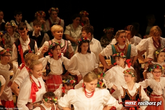 Zdjęcie w galerii na portalu naszraciborz.pl: XIV Śląska Biesiada Szkół Specjalnych Bajtel Gala  wiadomości z regionu