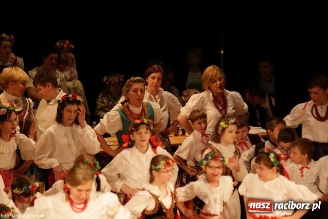 Zdjęcie w galerii na portalu naszraciborz.pl: XIV Śląska Biesiada Szkół Specjalnych Bajtel Gala  wiadomości z regionu