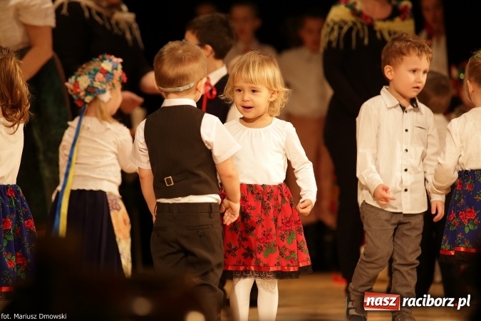 Zdjęcie w galerii na portalu naszraciborz.pl: XIV Śląska Biesiada Szkół Specjalnych Bajtel Gala  wiadomości z regionu