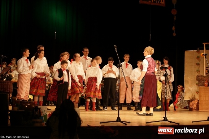 Zdjęcie w galerii na portalu naszraciborz.pl: XIV Śląska Biesiada Szkół Specjalnych Bajtel Gala  wiadomości z regionu