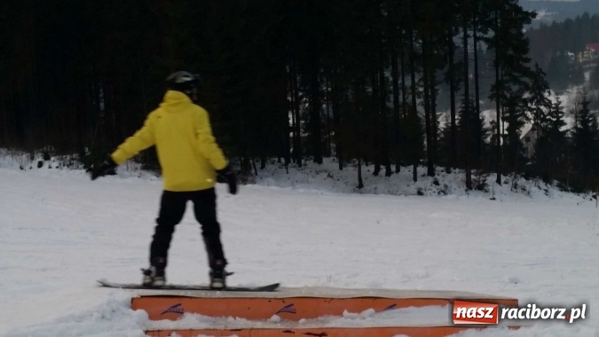 Zdjęcie w galerii na portalu naszraciborz.pl: Wieści z G2 na Ostrogu - szaleństwa na stoku a dziś charytatywnie wiadomości z regionu