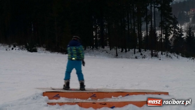 Zdjęcie w galerii na portalu naszraciborz.pl: Wieści z G2 na Ostrogu - szaleństwa na stoku a dziś charytatywnie wiadomości z regionu