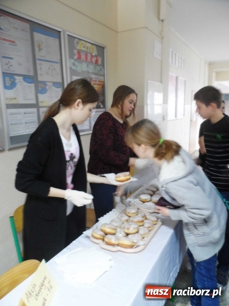 Zdjęcie w galerii na portalu naszraciborz.pl: Wieści z G2 na Ostrogu - szaleństwa na stoku a dziś charytatywnie wiadomości z regionu