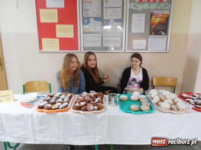 Zdjęcie w galerii na portalu naszraciborz.pl: Wieści z G2 na Ostrogu - szaleństwa na stoku a dziś charytatywnie wiadomości z regionu