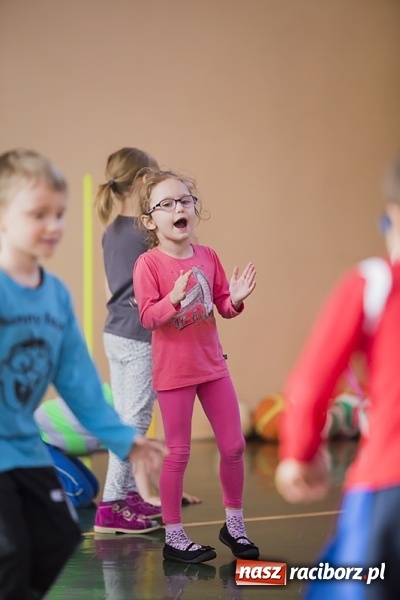 Zdjęcie w galerii na portalu naszraciborz.pl: Zawody sportowe dla przedszkolaków w SP 15 wiadomości z regionu