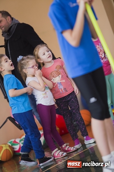 Zdjęcie w galerii na portalu naszraciborz.pl: Zawody sportowe dla przedszkolaków w SP 15 wiadomości z regionu
